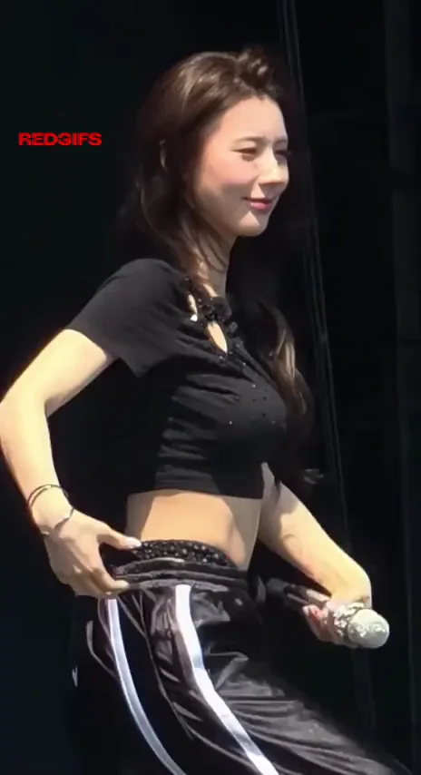 i-dle - Miyeon
