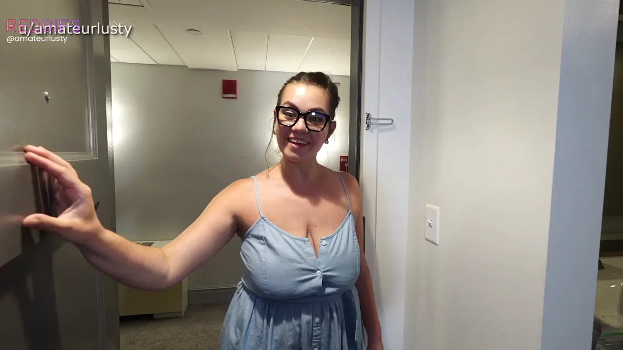 My friend's Mom visits me for a good fuck and facial - Marina Morris, Blake Lusty [ OC ]