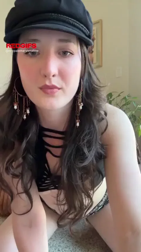 Small tits, new outfit, feeling myself