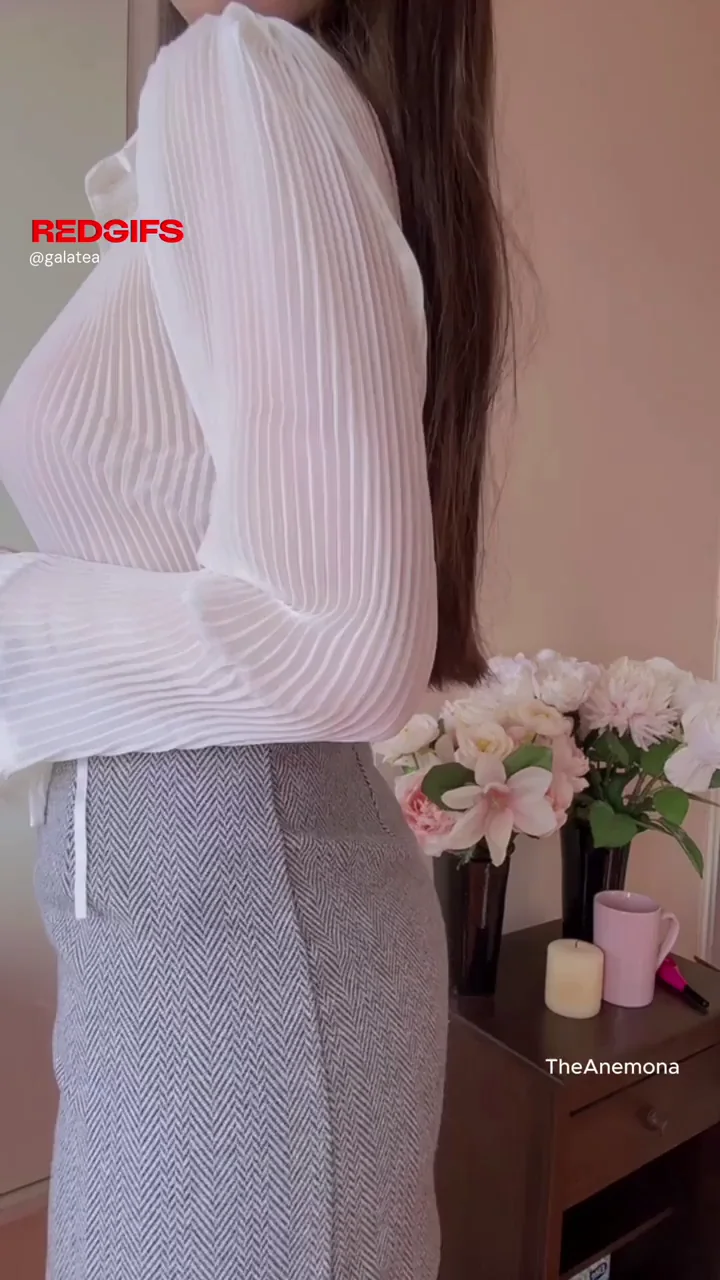 A blouse full of spoilers