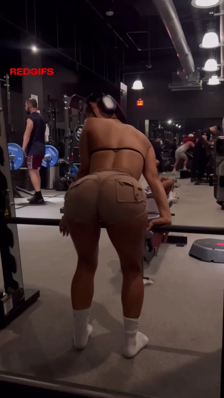 thick booty in very tight shorts