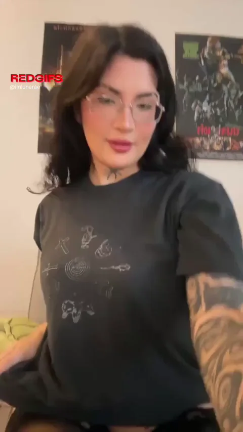 Latina bombshell reveal what’s under t-shirt