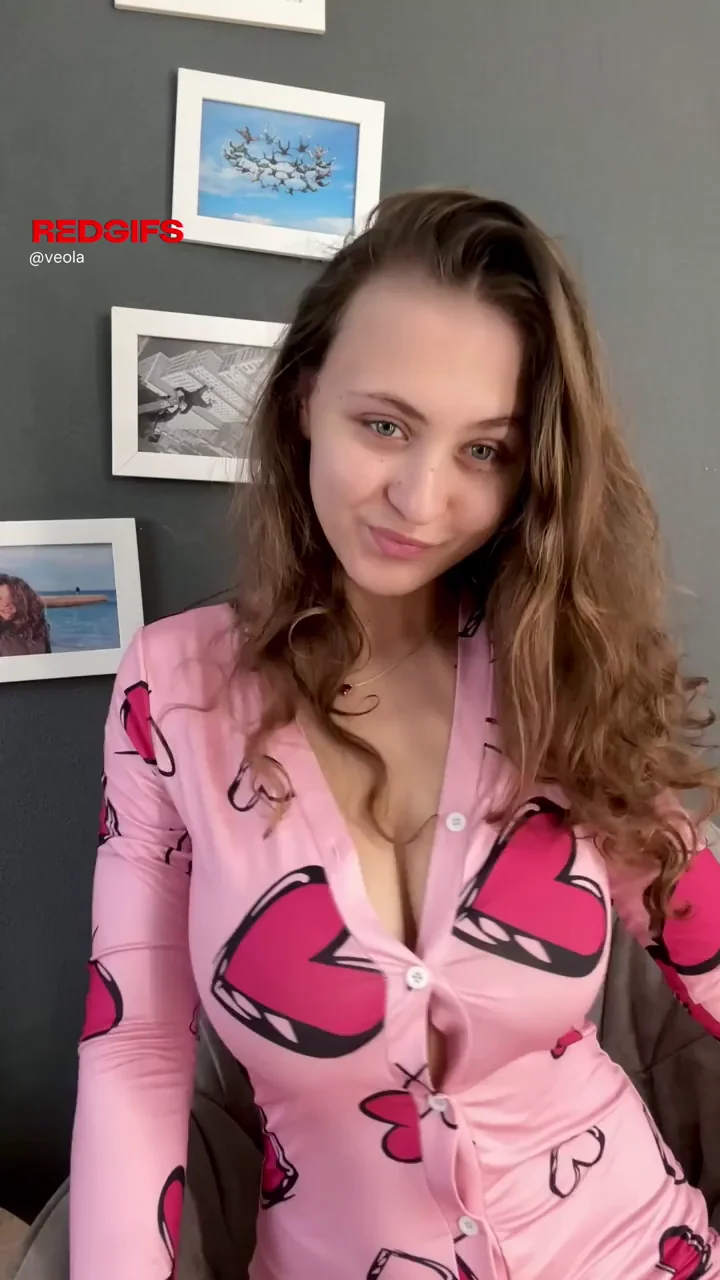 Perfect tits reveal