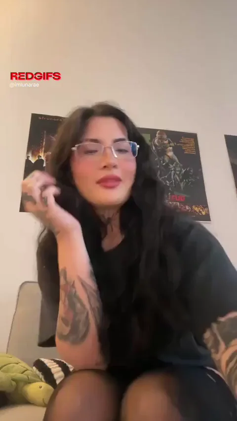 Latina Phat Ass Jiggle Overload: Can You Handle the TikTok Twerk?