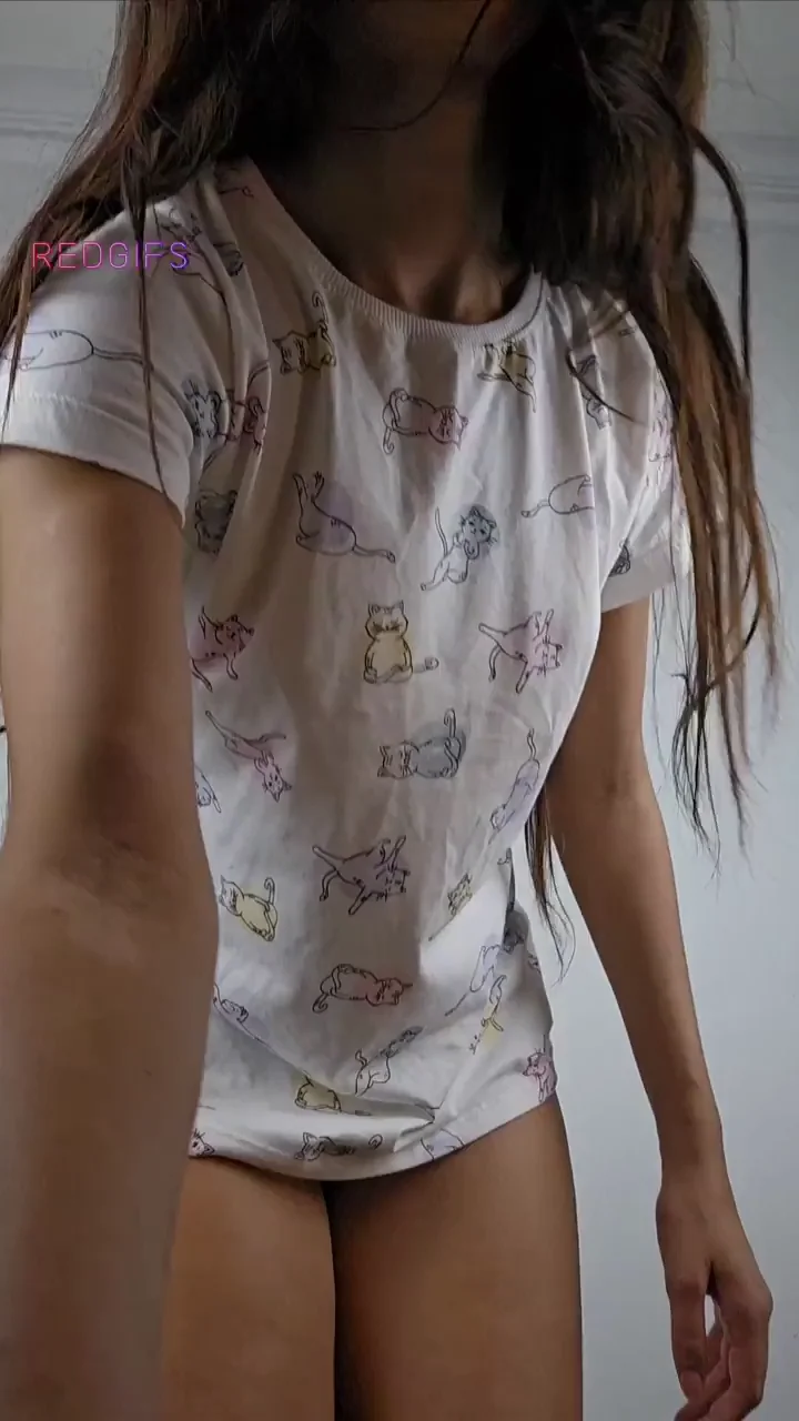 A booty that won’t behave