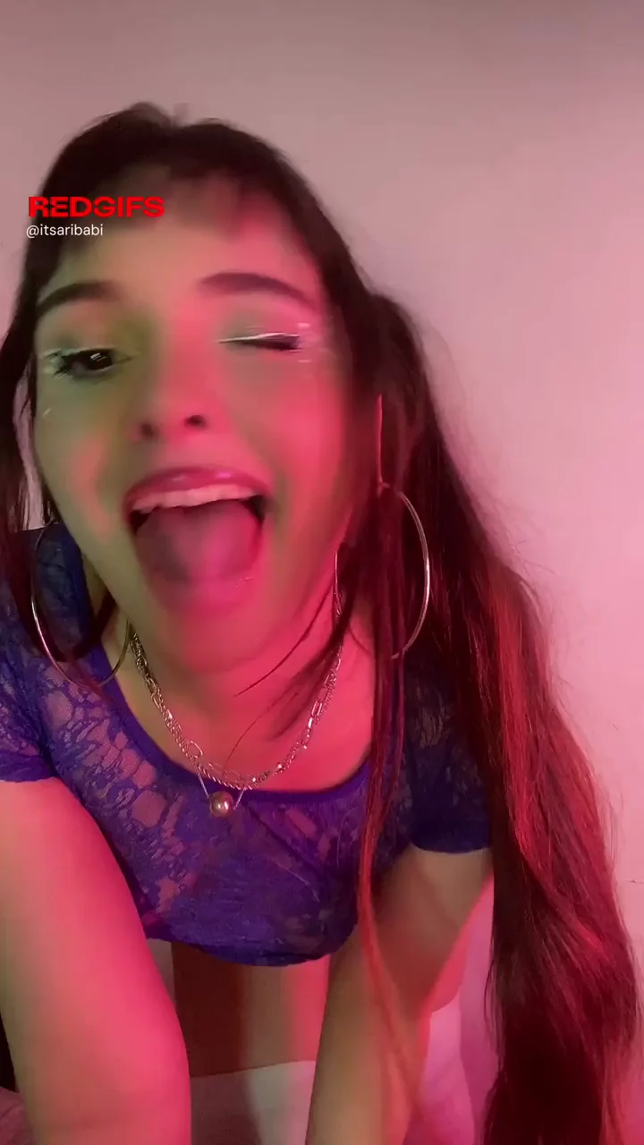 Hey Baby, My Pussy's Dripping Wet Now 💦🍑