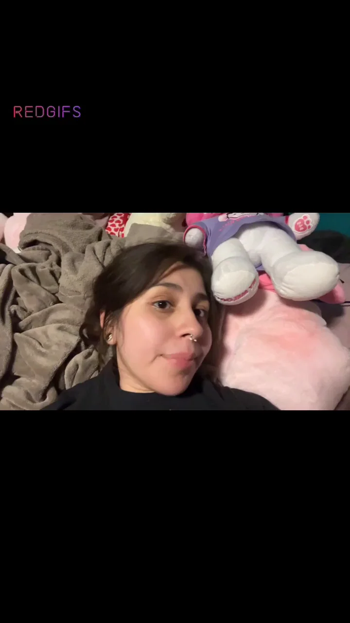 Tight Latina Teen's Juicy Ass Ready to Bounce 🍑🔥