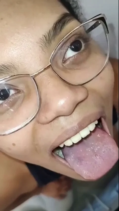 Ebony babe waiting for her throat to be used!