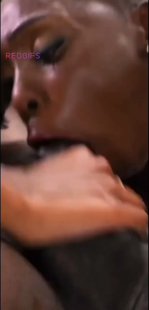 Double Ebony Slut Sandwich 👅🍆💦