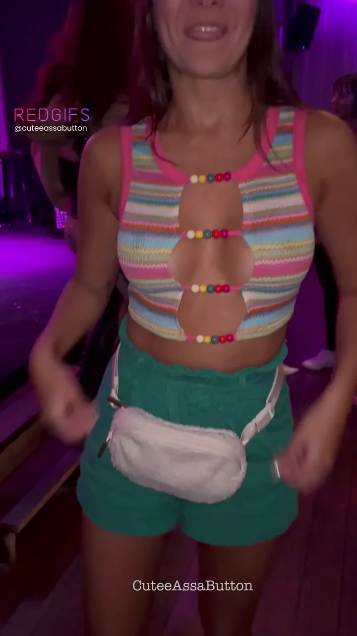 Always be aware of your surroundings you never know when your local Reddit girl is out playing around