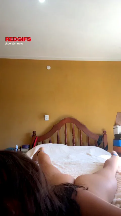 Fat cheeks shaking just for daddy.