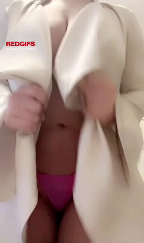 Shocked by These Massive Titties? 💥🍈🍈