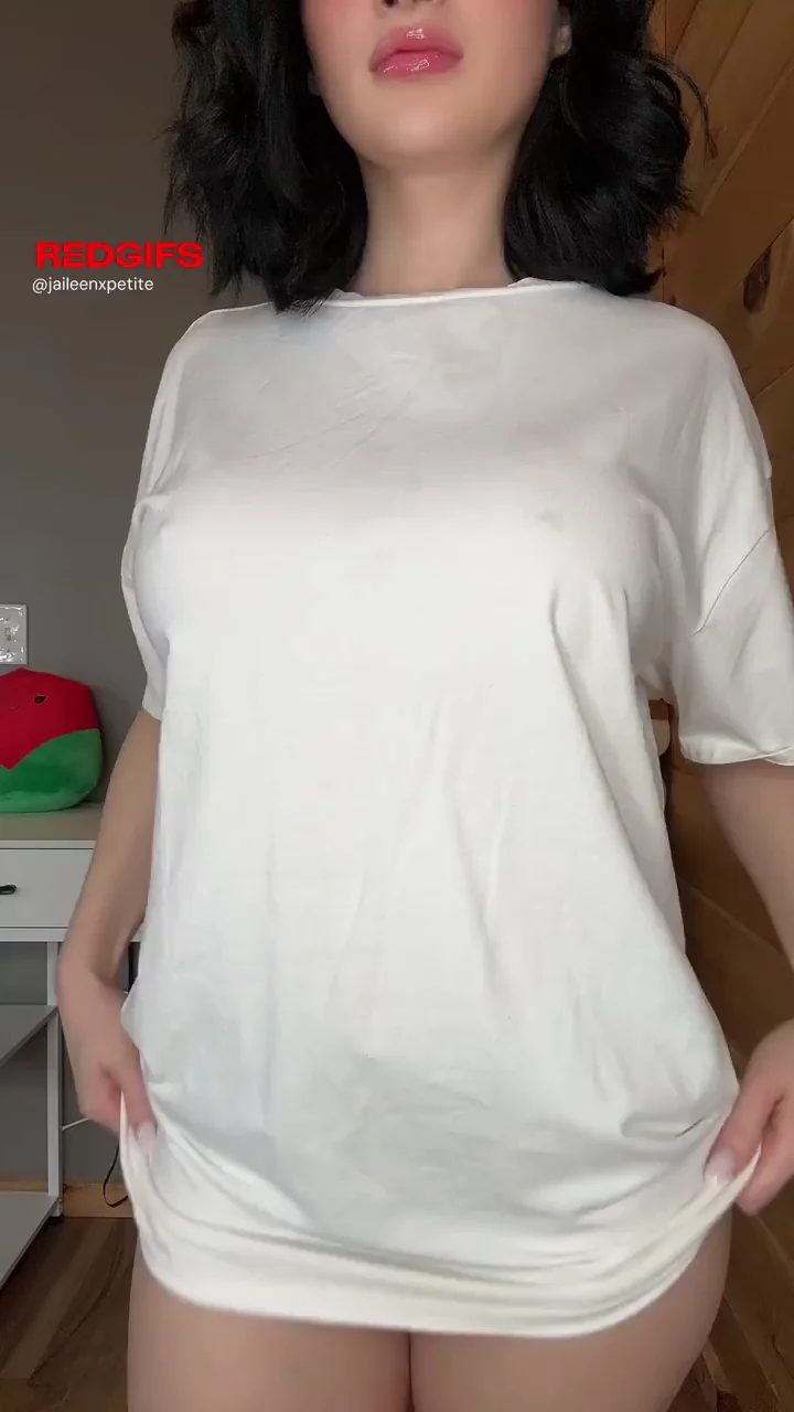 Plump Ass Tease: Begging to Bounce on Your Lap