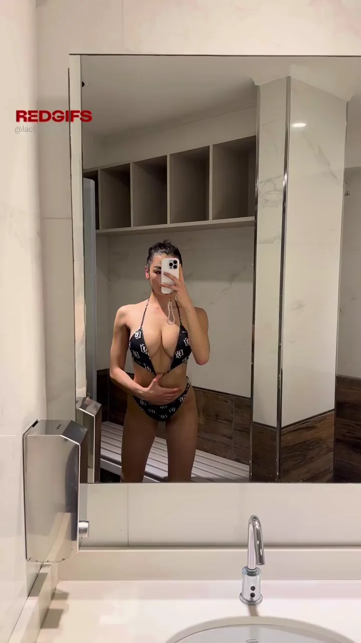 19yo Asian College Slut Ditches Swimsuit for Tit Tease 😈💦