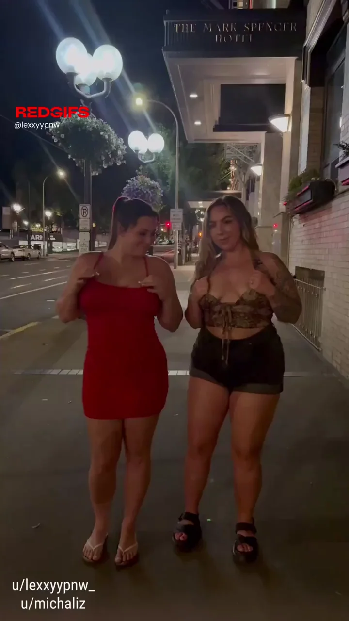 Micha & Me Teasing Tits Downtown PDX 🔥👯‍♀️