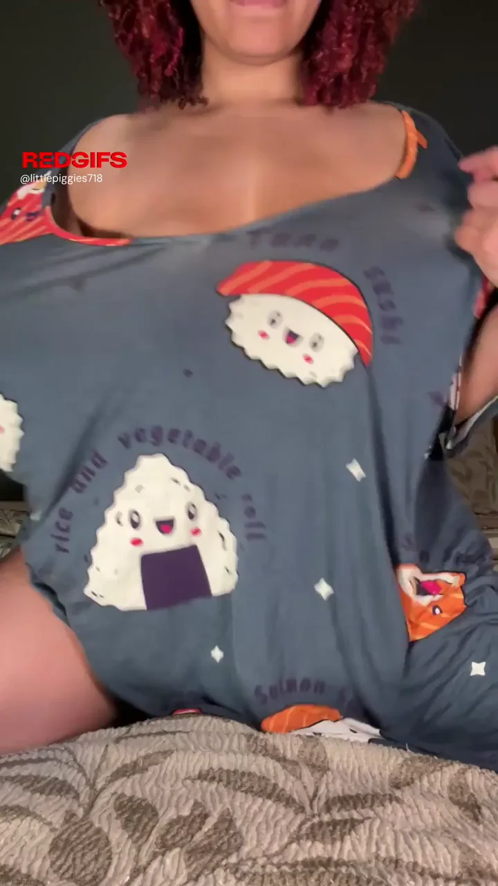 Sushi Slut's Tittyshake Magic: Cute Tease Drops Massive Latina Jugs