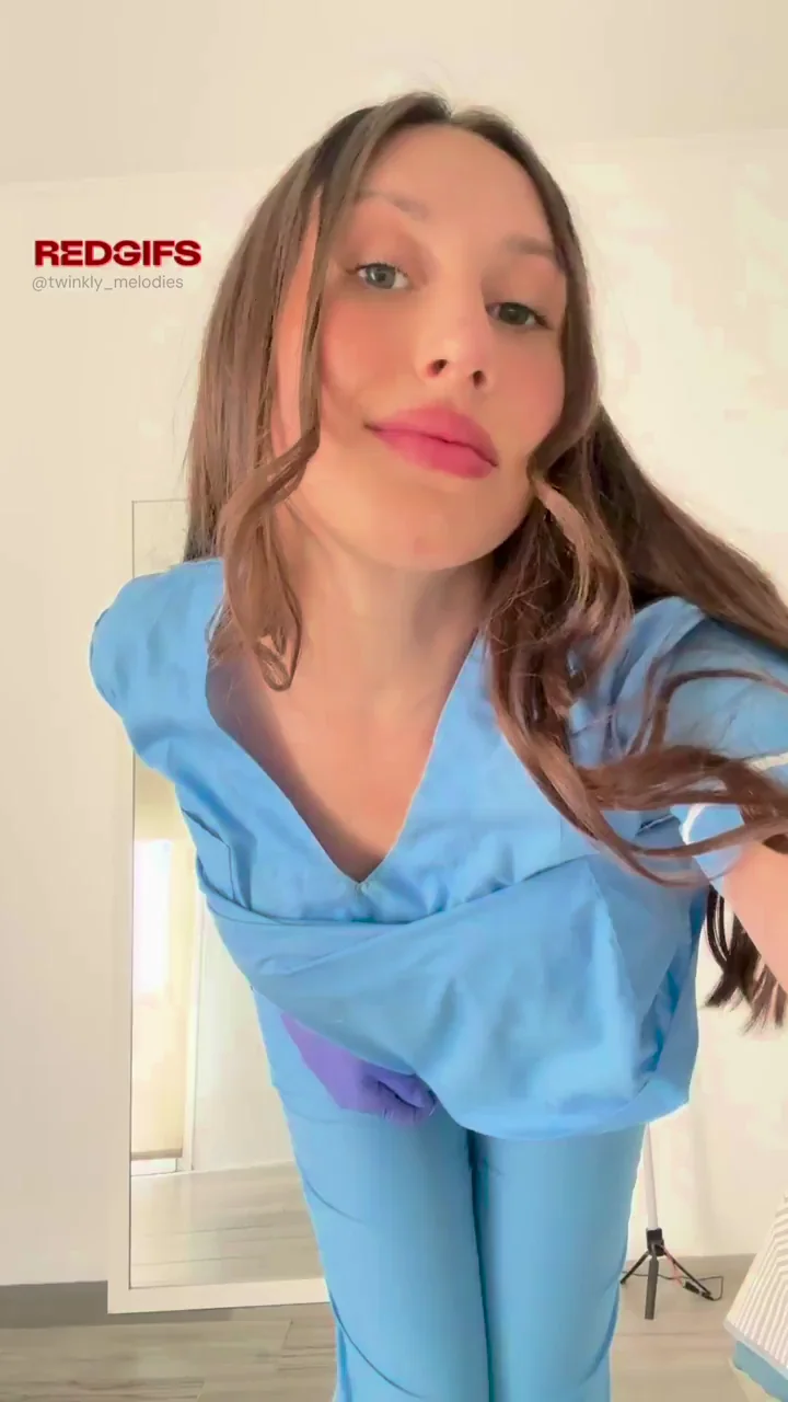 Scrubs on or off first
