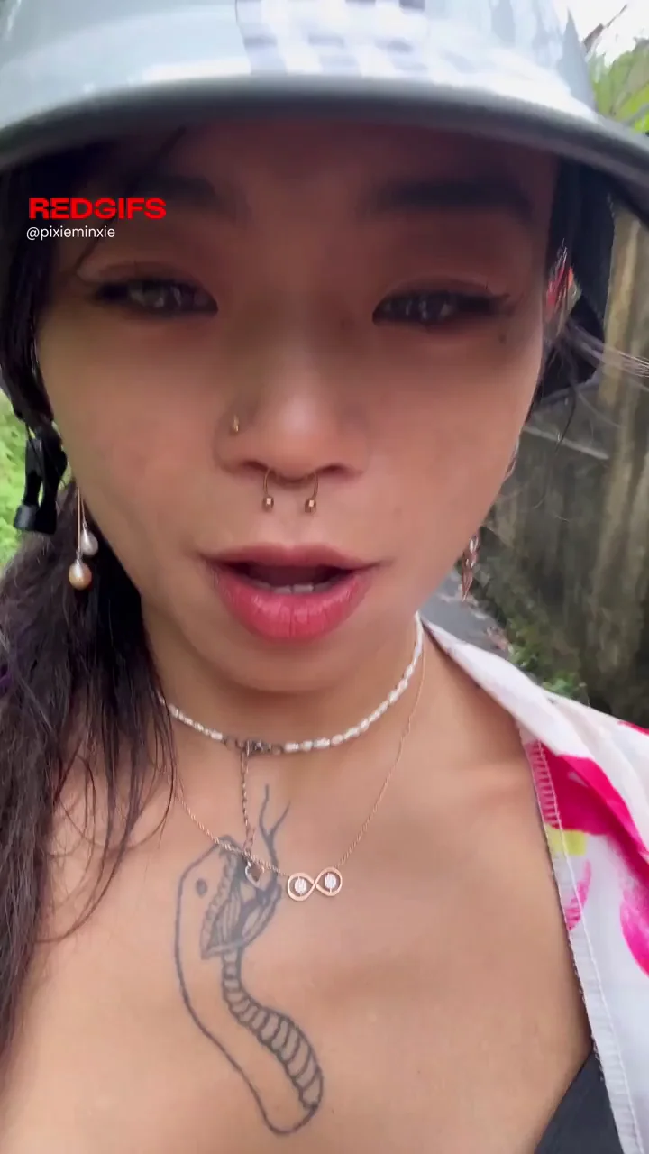 Serving Up Masala Tits Roadside Flash 🔥🍈🍈