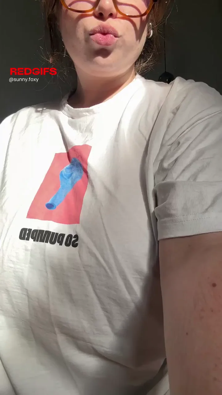 Unleashing My Massive Jiggly Tits 😍🍈🍈
