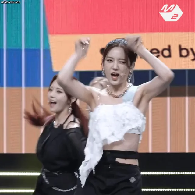 Jang Gyuri's Slutty Stage Shake: Fromis_9 Fap Fuel