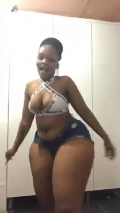 Super Donk Ebony Booty Queen 🍑🔥
