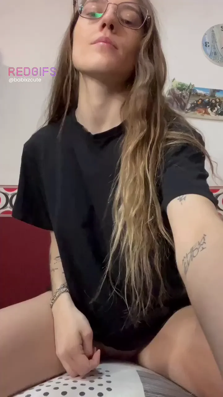 I wanna be ur secret slut