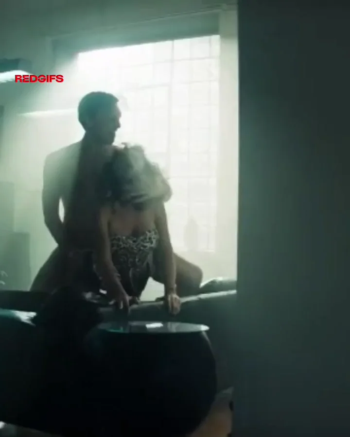 Natalia Siwiec  – How I Became a Gangster (2019)