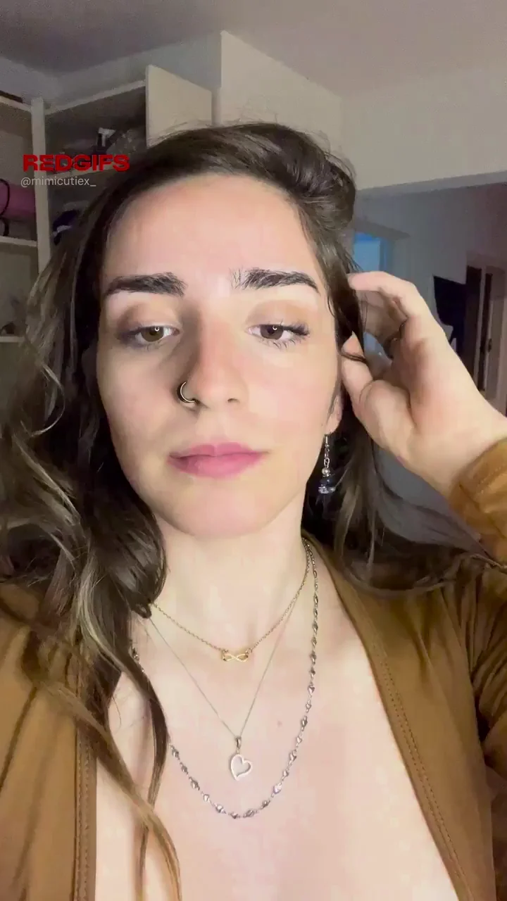 Cute, busty and all natural