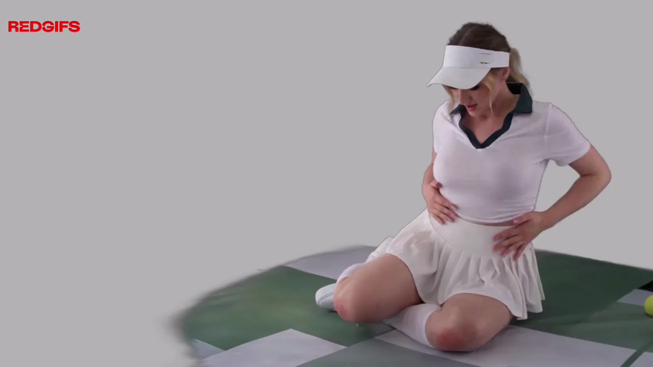 🎾 Melody Marks: Tennis Slut Spreads Her Pink Pussy in VR 🥵