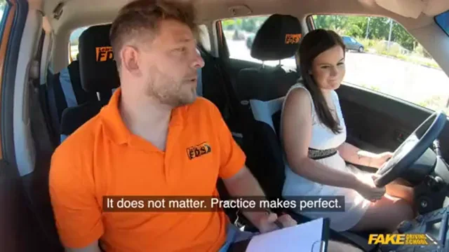Teen Slut Learns Deepthroat in Driving Lesson 🚗💦🍆
