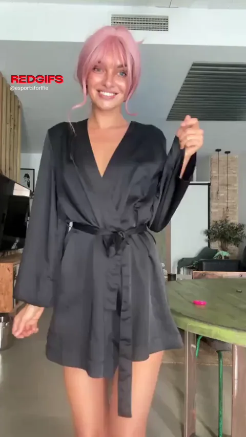 Pink-Haired Cutie Strips Naked & Fingers to Dripping Orgasm