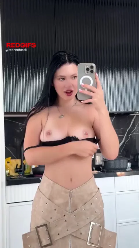 What's the first thing you noticed about me?