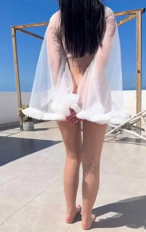 Giving you a 360 of my nude body