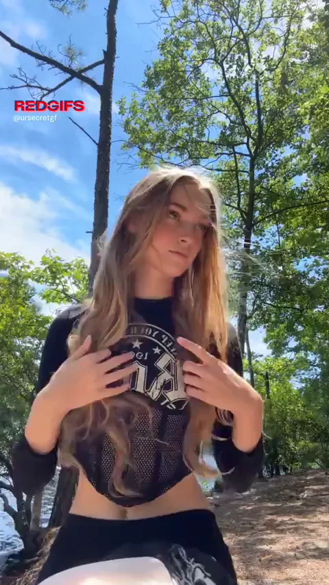 🔥 Horny Natural Blonde Teases Outdoors to Make You Cum 💦