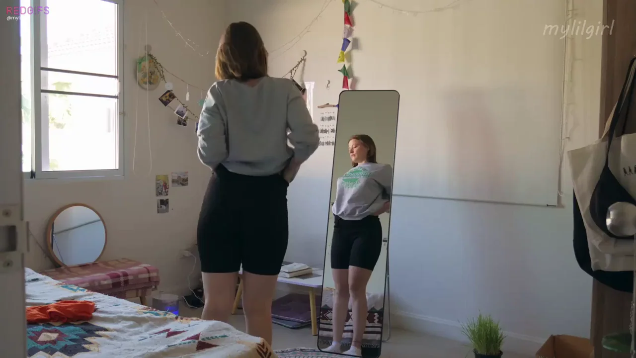Do you enjoy sneaking a peek at girls while they undress her booty