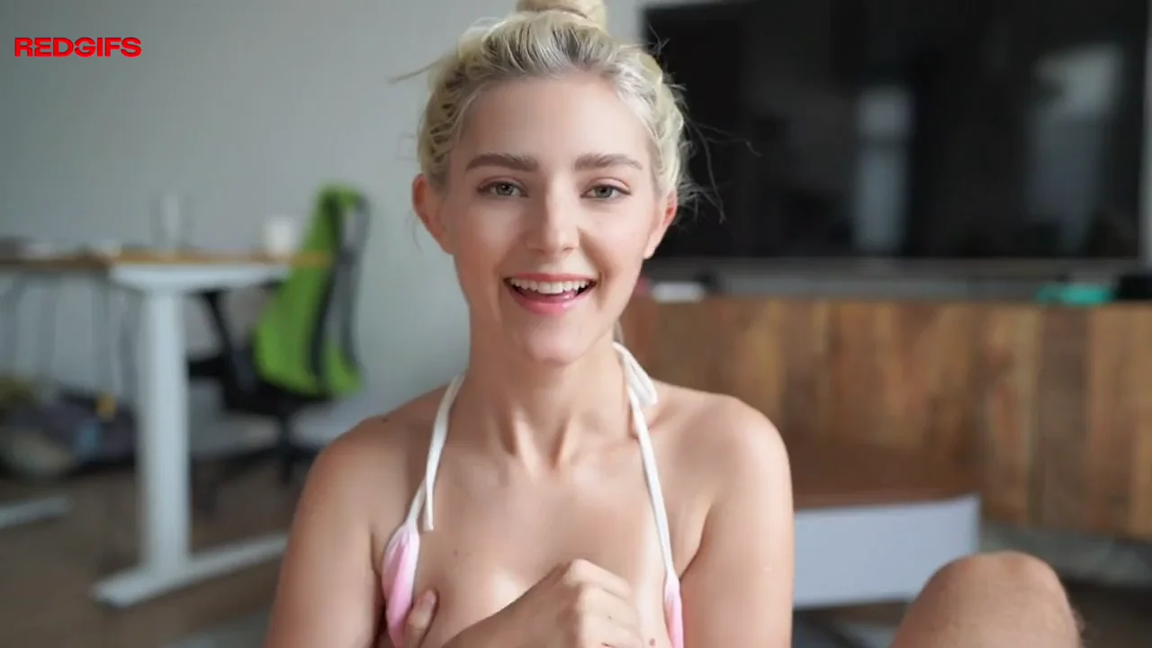 Girlfriend's Big-Tit Handjob Finish: 'That's a Good One!'