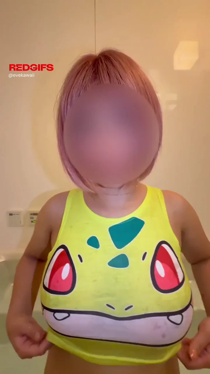😈 Busty Japanese Slut Reveals Massive Pokémon Tits 💦