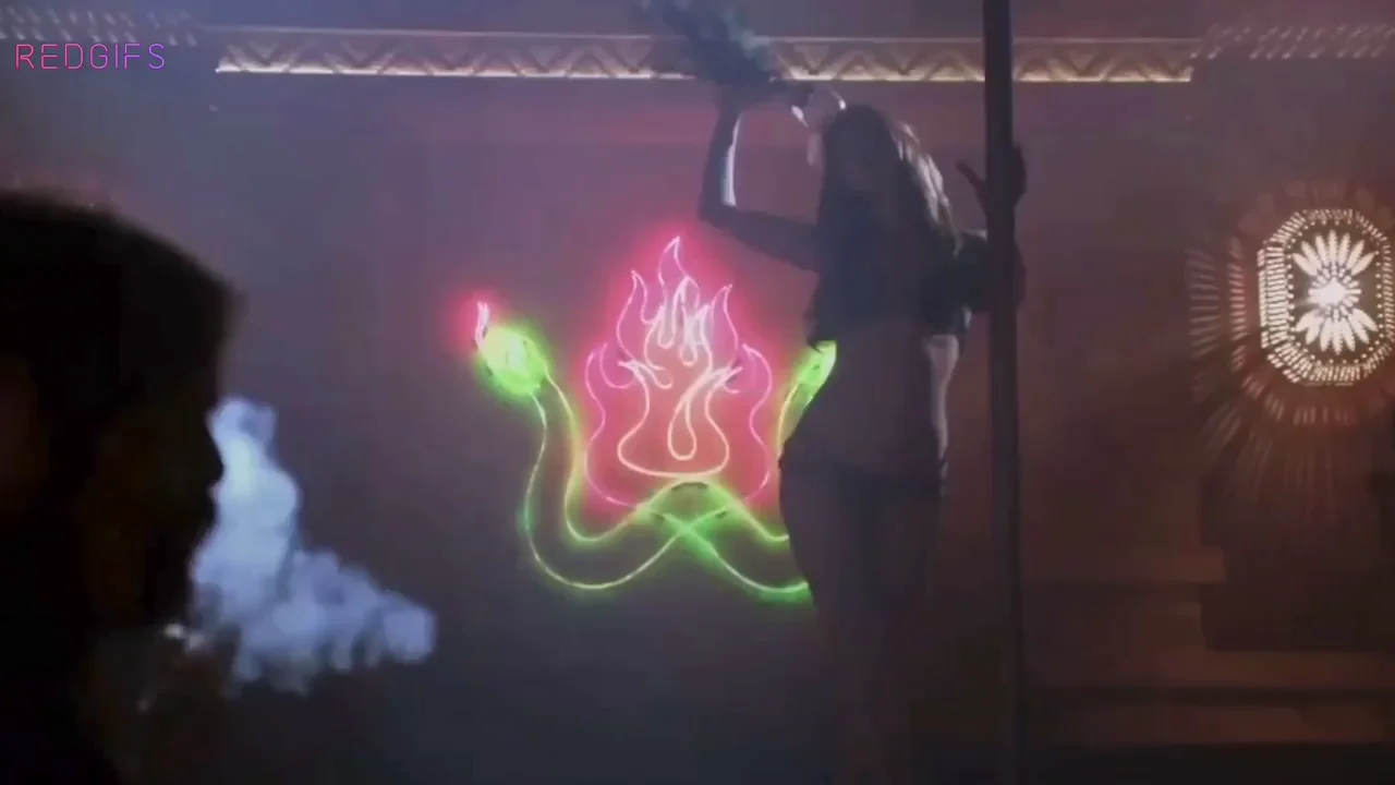 Eiza González in the TV version of From Dusk To Dawn. Okay, she’s no Salma, but she’s still hot! 2014 (sound in the redgifs link)