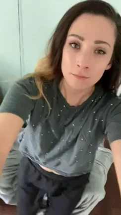 Sneaky Hi from Risky Tease Babe
