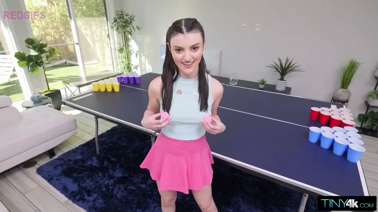 🍑 Julia James' Wild Sex Cup Pong Fuck Fest 💦