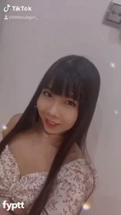 She has sexy time while shopping (NSFW)