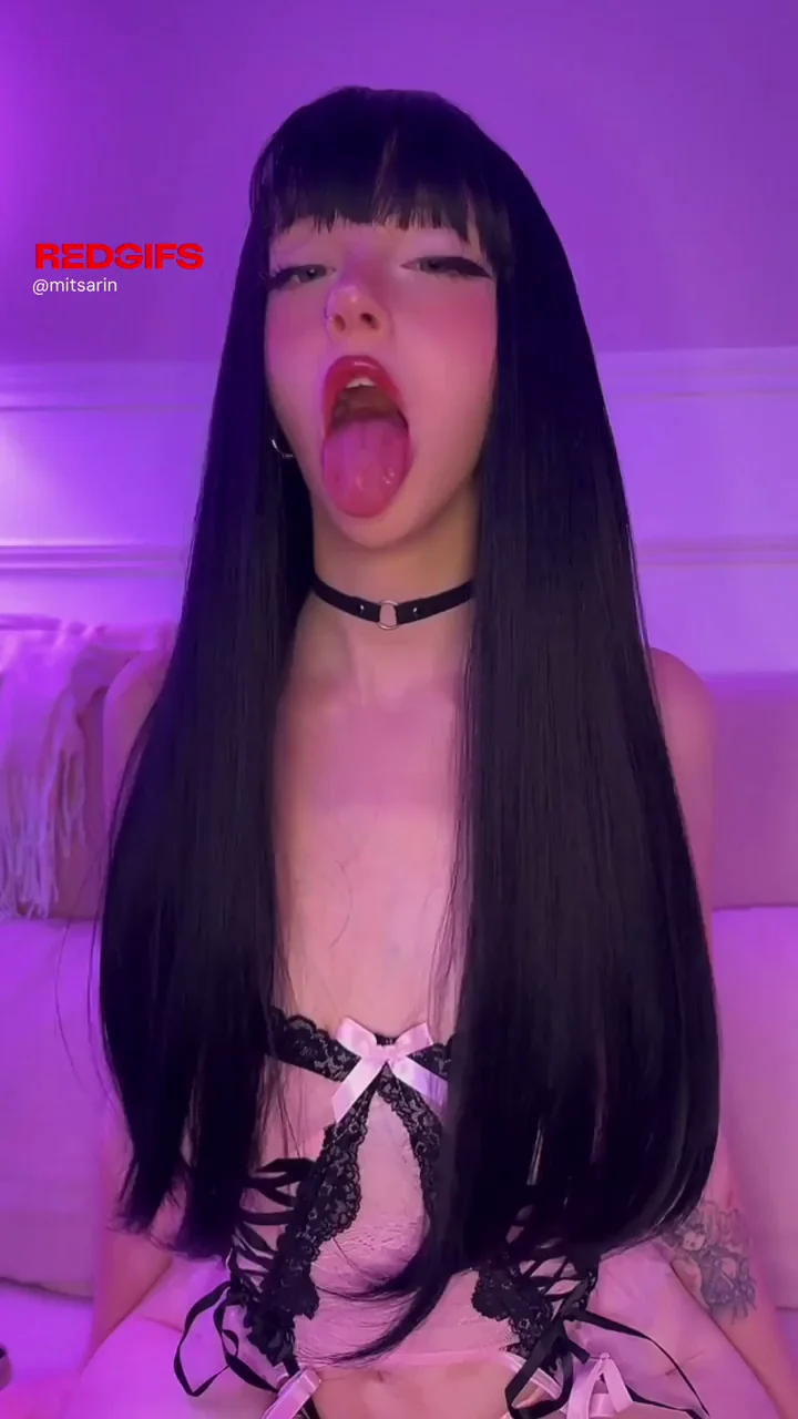 Pls fuck my mouth until you cum :3