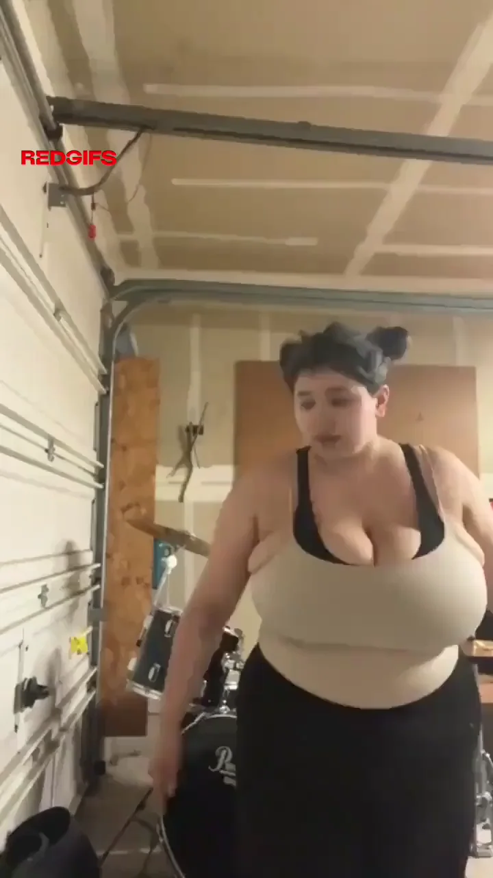 🔥 OC BBW's Massive Tits Busting Out Her Shitty Bra! 🥵