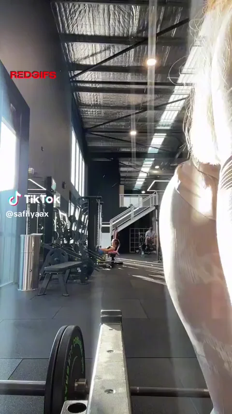 Gym Thot's Perfect Peachy Ass 🍑💦 TikTok Perfection