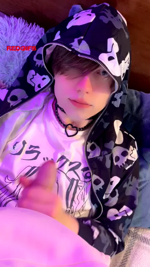 Cute Femboy Hoodie Slut Begs for Breeding 😻🍆💦