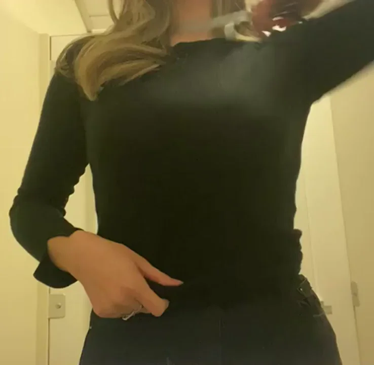 🔥 Office Bathroom Titty Bounce Sneak Peek 💦