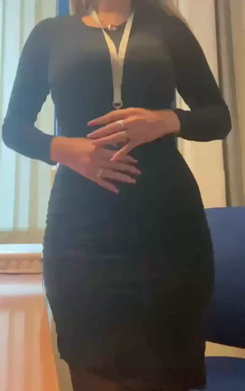 🔥 Office Slut Begs for Maternity Creampie to Score That Leave 💦🤰
