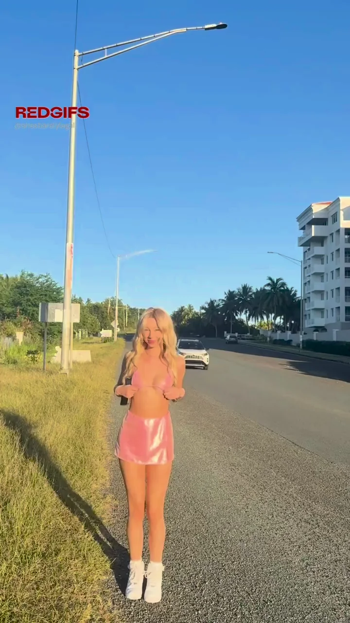 Little pink tease for the drivers lucky enough to catch it