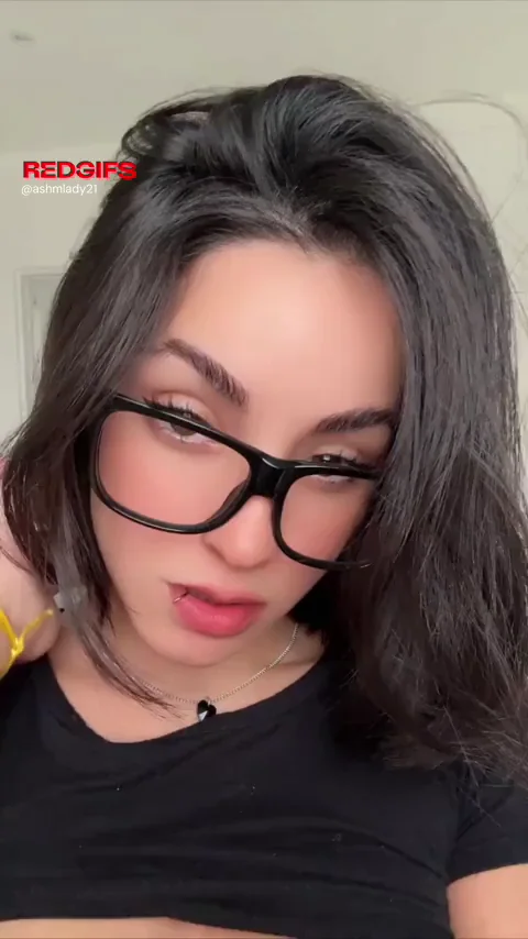Play with me as if I were your doll