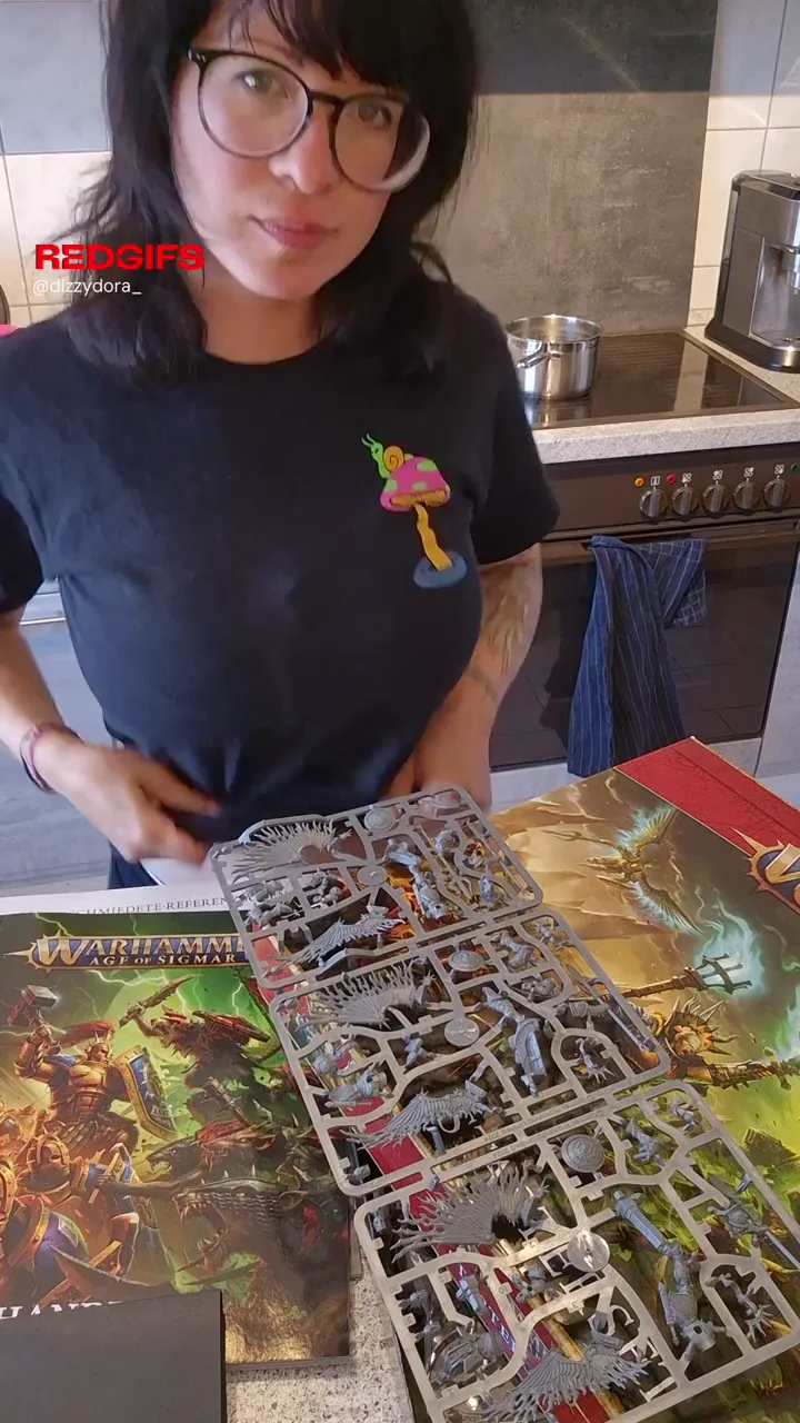 Titties and warhammer [F]
